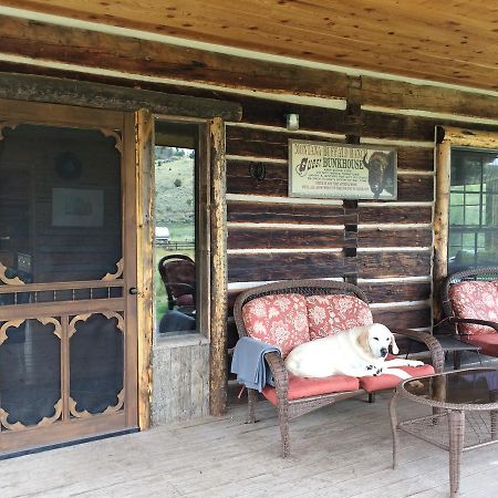 Schoolhouse Cabin Gardiner Exterior photo